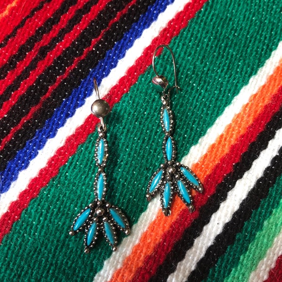 Southwest Turquoise Dangle Earrings - Picture 2 of 4